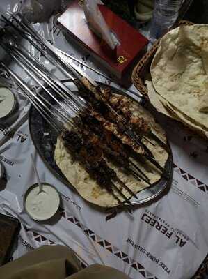 ‪al Fareej Restaurant & Bakery‬