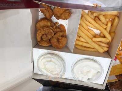 ‪al Tazaj Fakieh Bbq Chicken Restaurant‬