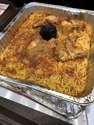 ‪al Tazaj Fakieh Bbq Chicken Restaurant‬