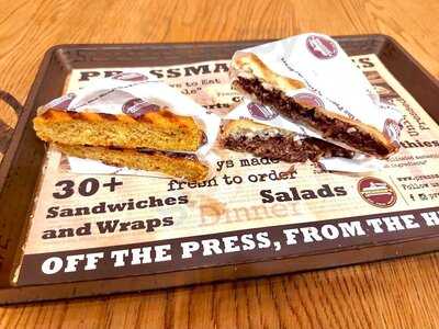 ‪pressman's Pressed Sandwiches‬