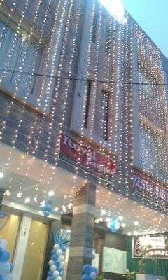 ‪royal Dawat Restaurant‬