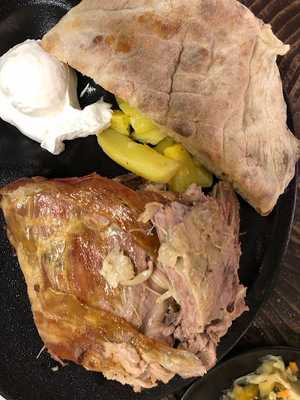 ‪koliba Bosnian Food‬