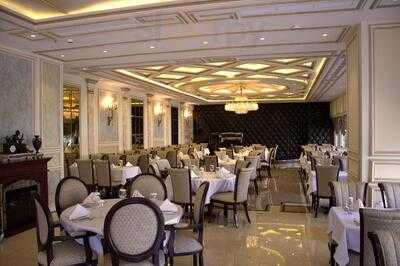 ‪shandiz Restaurant & Café‬