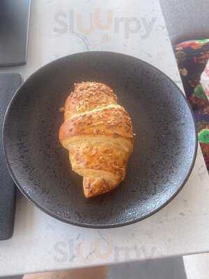 ‪surge Coffee Roasters‬