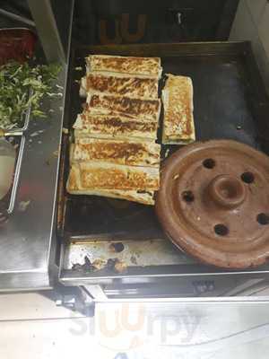 ‪bin Thani Cafeteria‬