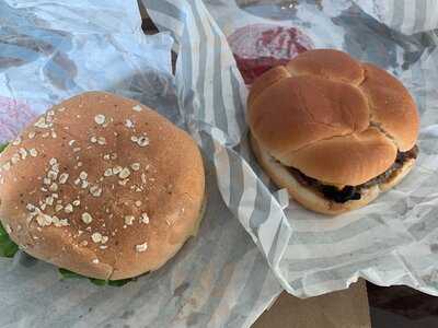 ‪south St Burger & Co‬