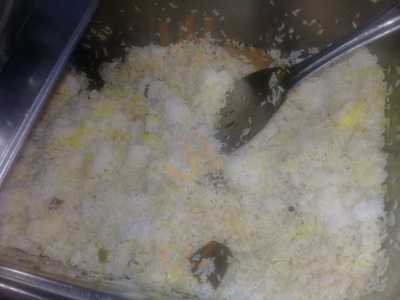 ‪red Apple Cafeteria‬