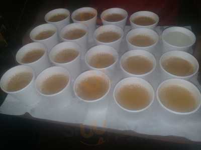 ‪red Apple Cafeteria‬