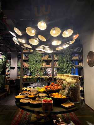 ‪old Baku Restaurant‬