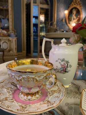 ‪debauve & Gallais‬