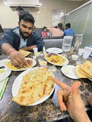 ‪al Madina Cafeteria‬