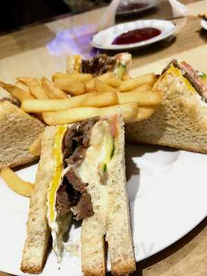 ‪tajin & Tanjiah‬