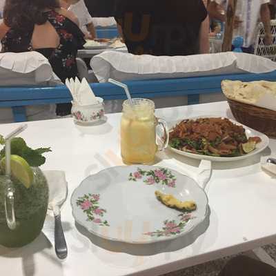 ‪al Bareeda Cafeteria‬