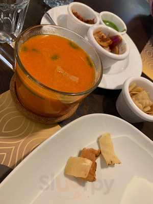 ‪yello Chilli Pizza‬