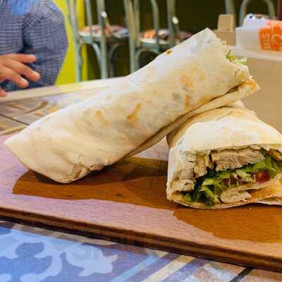 ‪manoushe Street‬