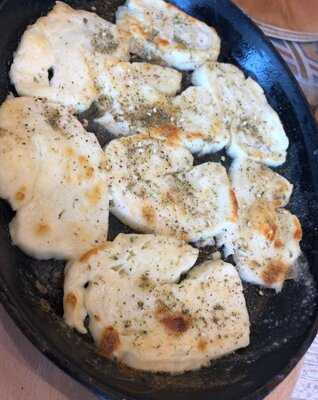 ‪manoushe Street‬