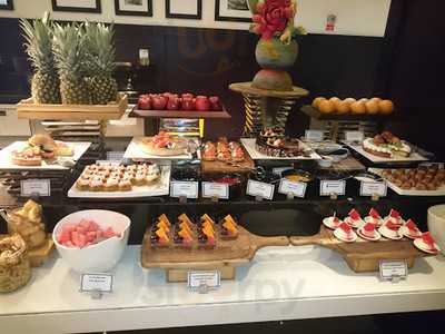 ‪al Amwaj Cafeteria‬