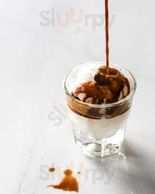 ‪zero Four Speciality Coffee‬