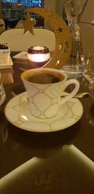 ‪the Pool Lounge At Address Fountain Views‬