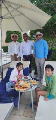 ‪the Pool Lounge At Address Fountain Views‬