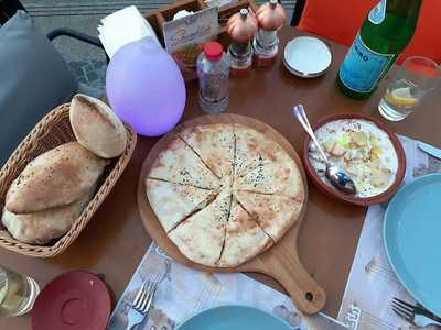 مطعم الرمال السبعة