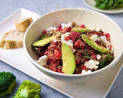 ‪breaking Bread‬