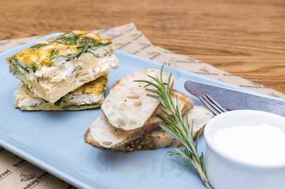 ‪breaking Bread‬