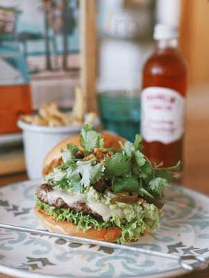 ‪melt Burger Company‬