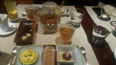 ‪antique Bazaar‬