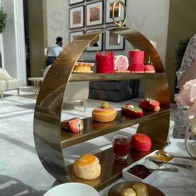 ‪the Tea Lounge At Address Fountain Views‬