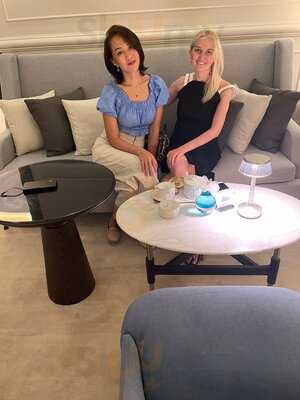 ‪the Tea Lounge At Address Fountain Views‬