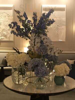 ‪the Tea Lounge At Address Fountain Views‬