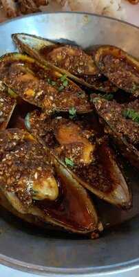 ‪bodega Streetfood‬