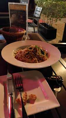 ‪112 Main St Bakery‬