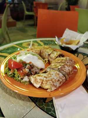 ‪pollo Stret - Swiss Style Chicken‬