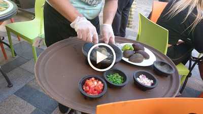 ‪pollo Stret - Swiss Style Chicken‬