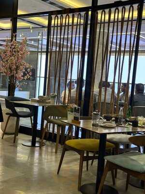 ‪miyabi Sushi Difc‬