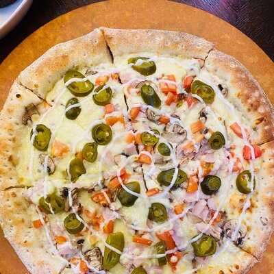 ‪broccoli Pizza & Pasta‬