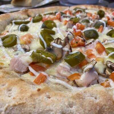 ‪broccoli Pizza & Pasta‬