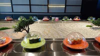 ‪itsu Modern Japanese Restaurant‬