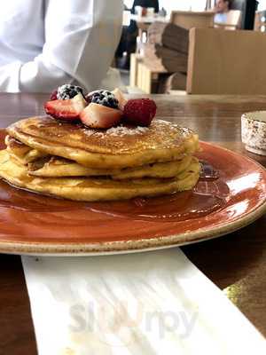 ‪eat Artisanal Bakery‬