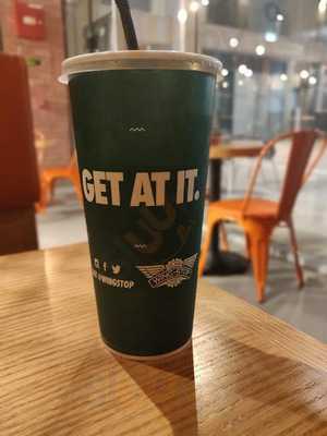 ‪wingstop‬
