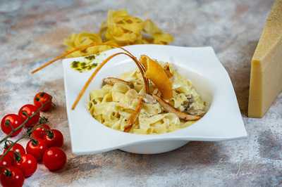 ‪cakes And More‬