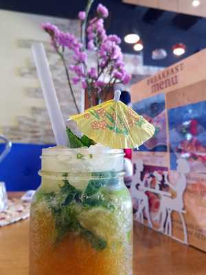 ‪cakes And More‬