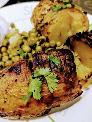 ‪the Grub House‬