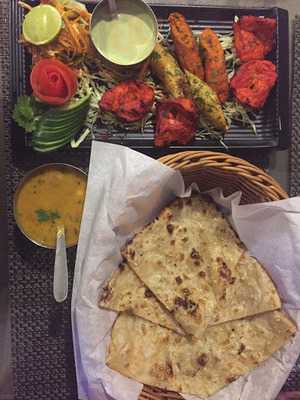 ‪the Grub House‬