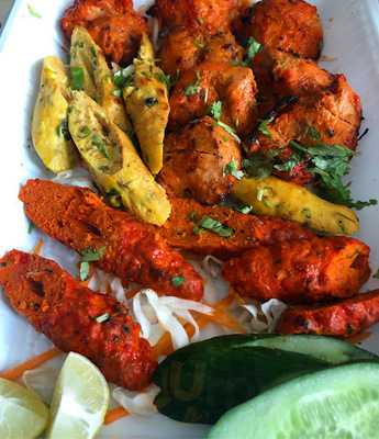 ‪the Grub House‬