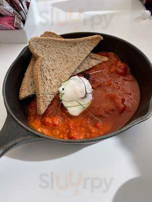 ‪the Breakfast Shop‬