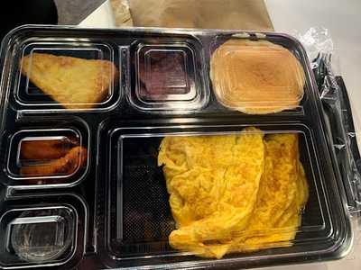 ‪the Breakfast Shop‬