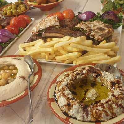 ‪bread And Olives‬